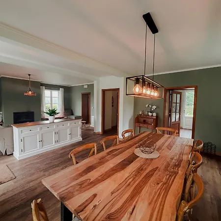 La Renardiere Du Chateau D Emines *