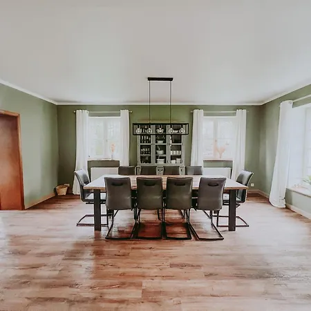 La Renardiere Du Chateau D Emines